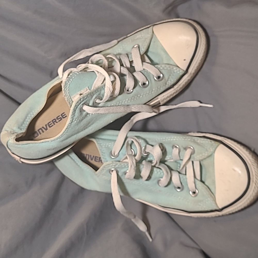 Converse - Picture 2 of 4